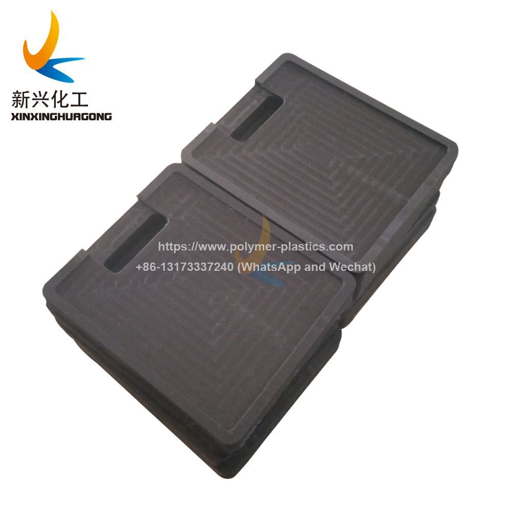 UHMWPE outrigger pad